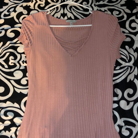 Tops - Picture 16 of 16